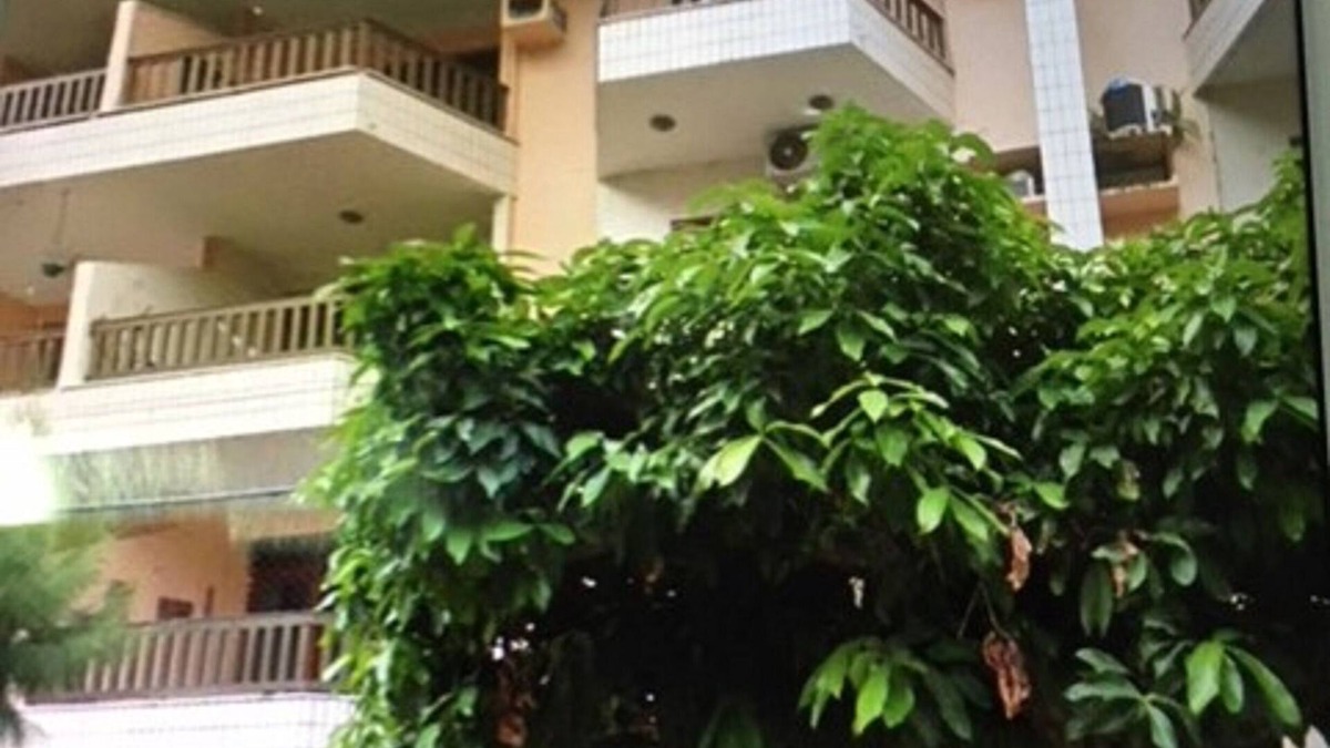 Meireles Apartment | Maya Meireles orginal 16 people