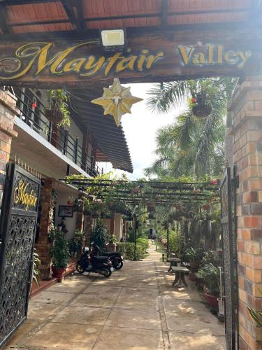Ong Lang Hotel | Mayfair Valley