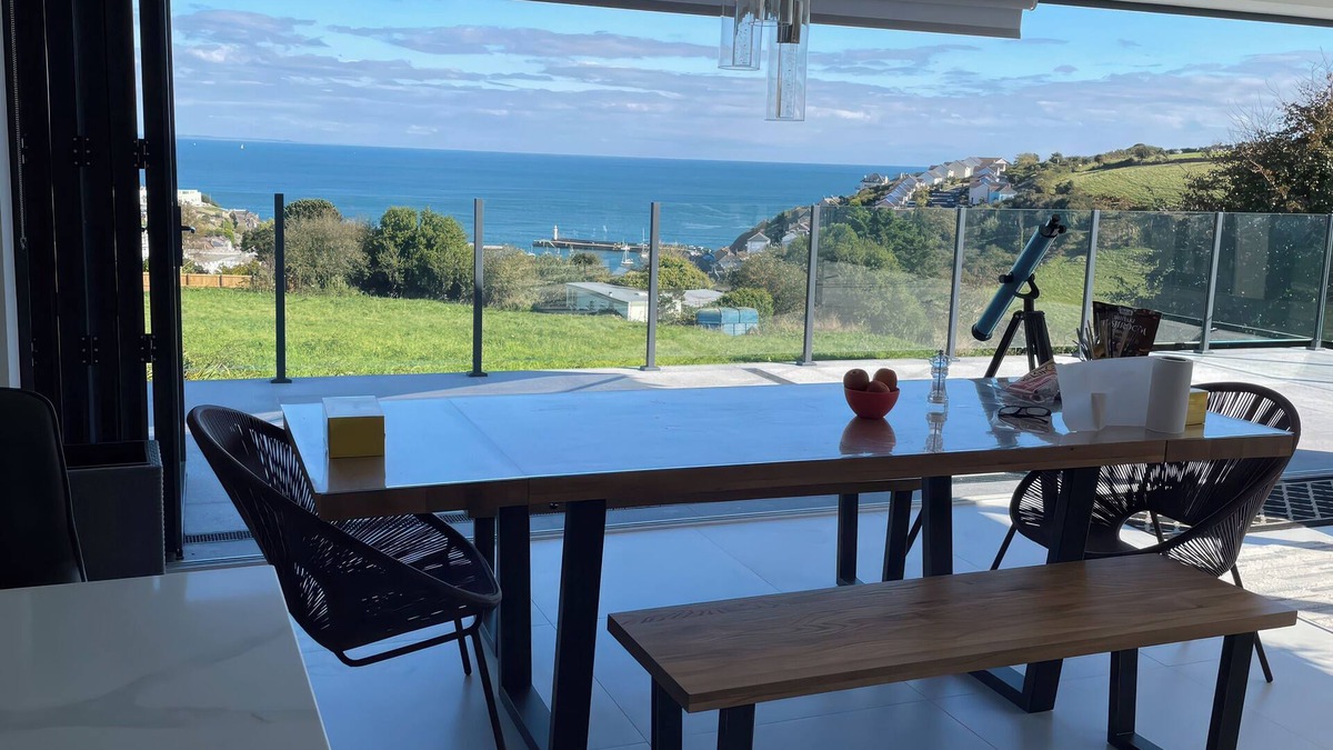 Mevagissey House | MAYFLOWER, pet friendly, luxury holiday cottage in Mevagissey
