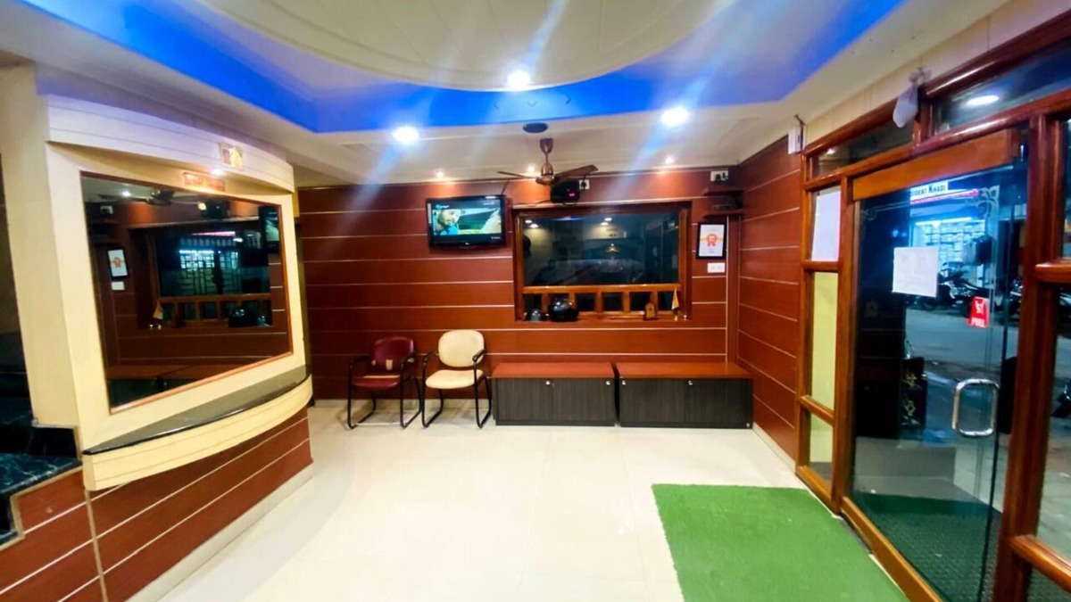 Gandhi Nagar Cabin | MAYUR PARADISE