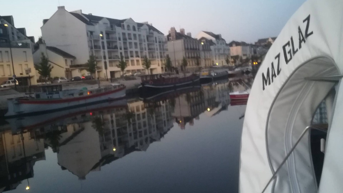 Talensac-Pont Morand Boat Rental | MAZ Glaz, Vedette Hollandaise Classique, Super VAN Craft