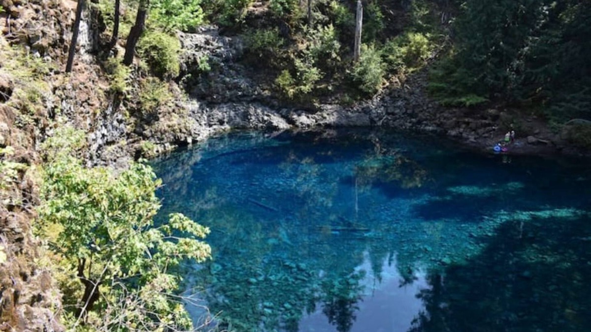 Walterville House | McKenzie River Getaway w/Mountain Views