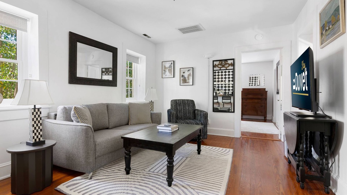 Ansonborough House | McKenzie Suite at The Mary Scott House