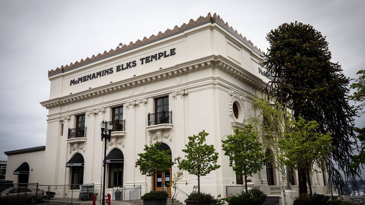New Tacoma Hotel | McMenamins Elk Temple