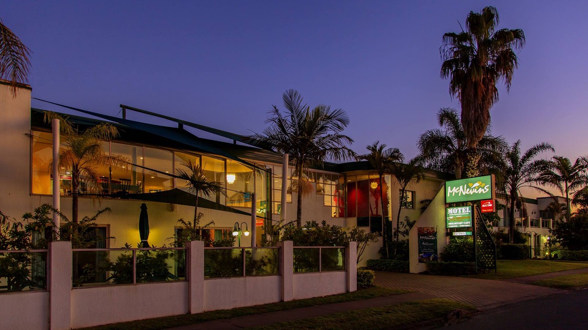 Maryborough Hotel | McNevin's Maryborough Motel