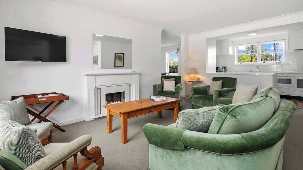 Mitcham House | McStay City & Hills S