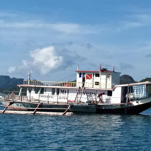 Coron Town Proper Boat Rental | MDI DIVESHOP