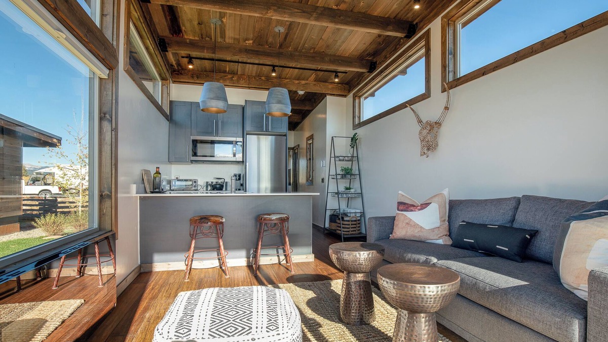 Stanley Cabin | Meadow Creek Tiny Home #02 with Mountain View
