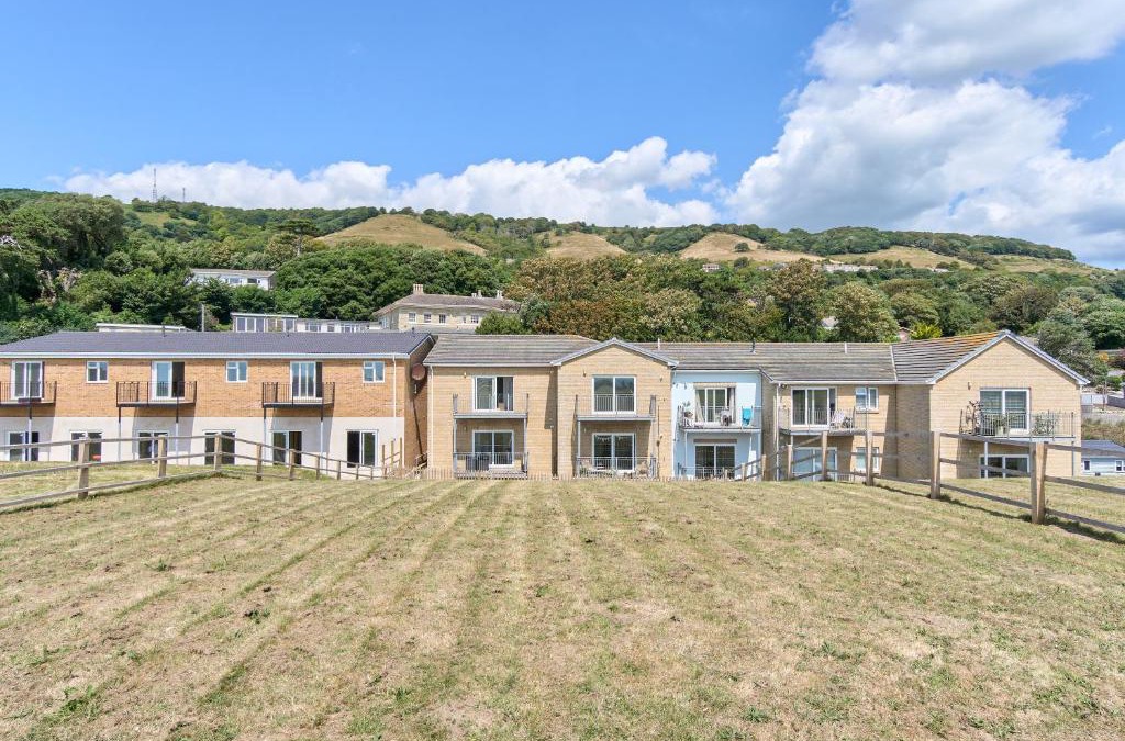Ventnor Apartment | Meadow View - A Beautiful 3 Bed Apt With Stunning Countryside Views & Parking - Close To Ventnor, Shanklin & Sandown - 5 mins To Beach - Ideal For Friends, Families, & Business Stays - Dog Friendly - 17