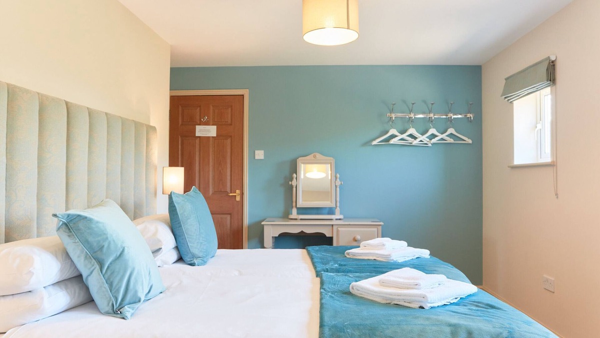 Dalbury Lees Cottage | Meadow View