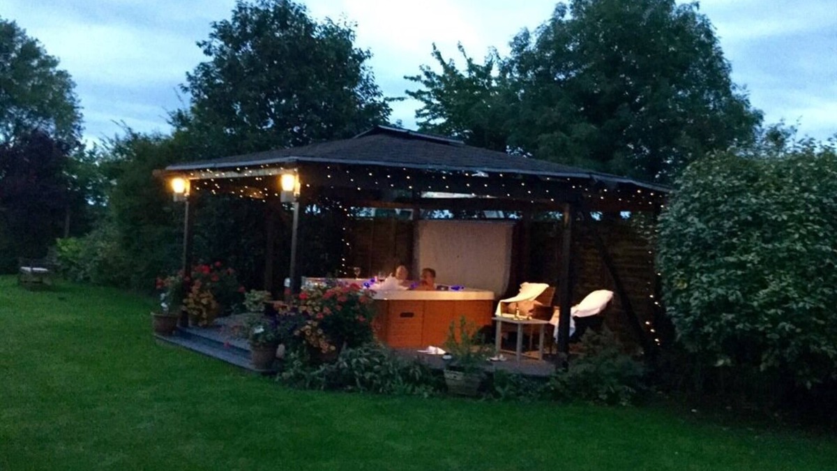 Wighton House | Meadow View Guest House