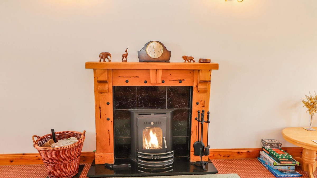 Coolbawn House | MEADOW VIEW, pet friendly in Coolbaun, County Tipperary