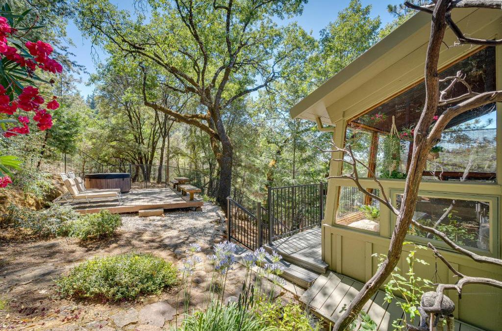 Auburn House | Meadow Vista Mountain Escape with River Views!