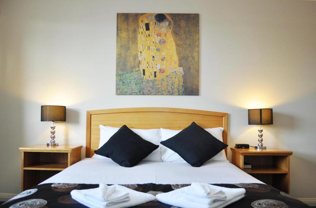 Meadowbrook Hotel | Meadowbrook Hotel Brisbane