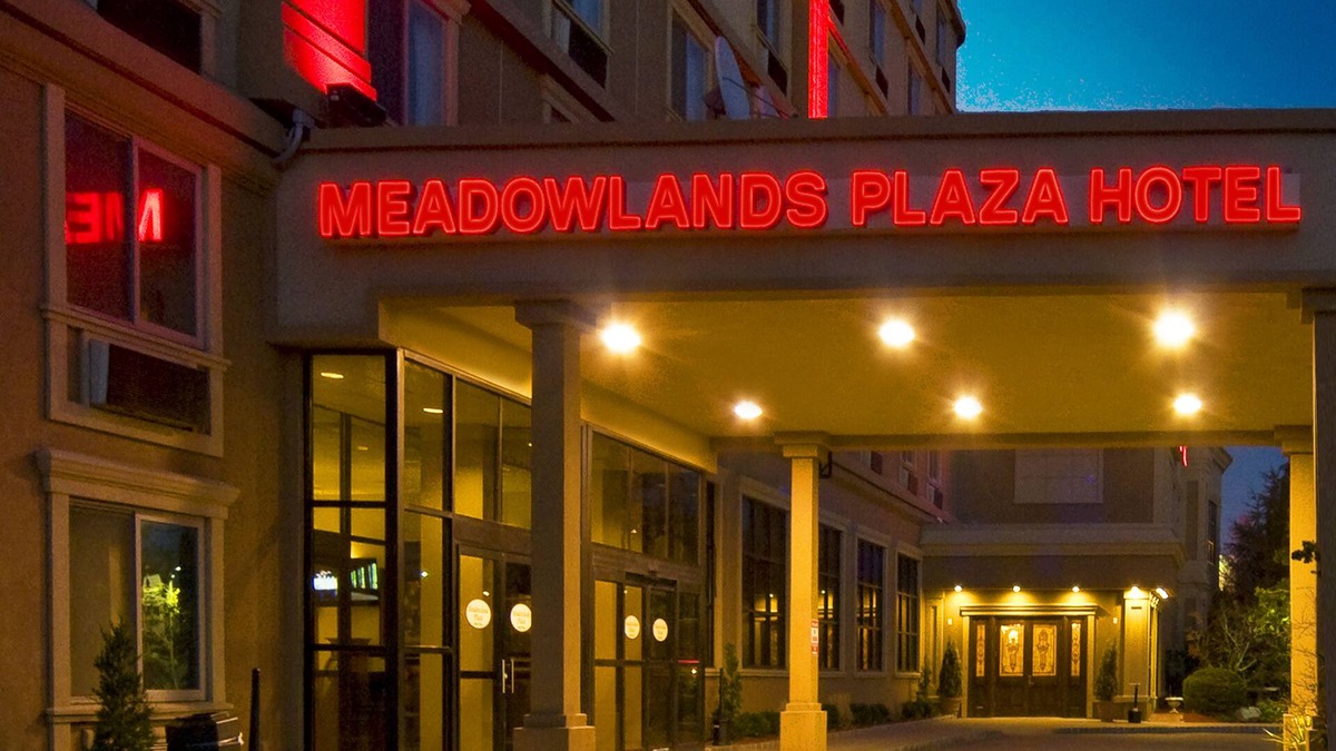 Secaucus Hotel | Meadowlands Plaza Hotel