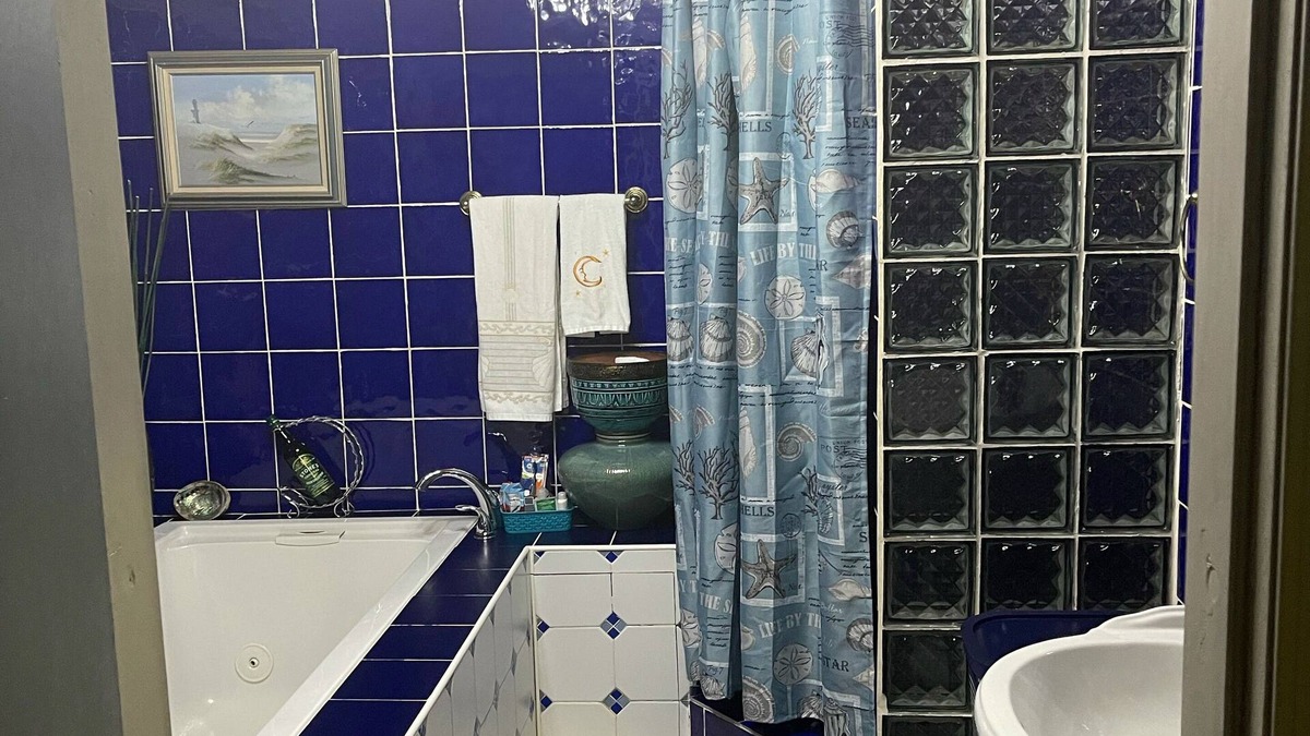 Cul de Sac Apartment | MEcasaMEnavia Hidden Gems