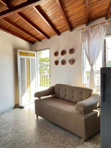 Medellin Apartment | Medellin Apartamento con hermosa vista