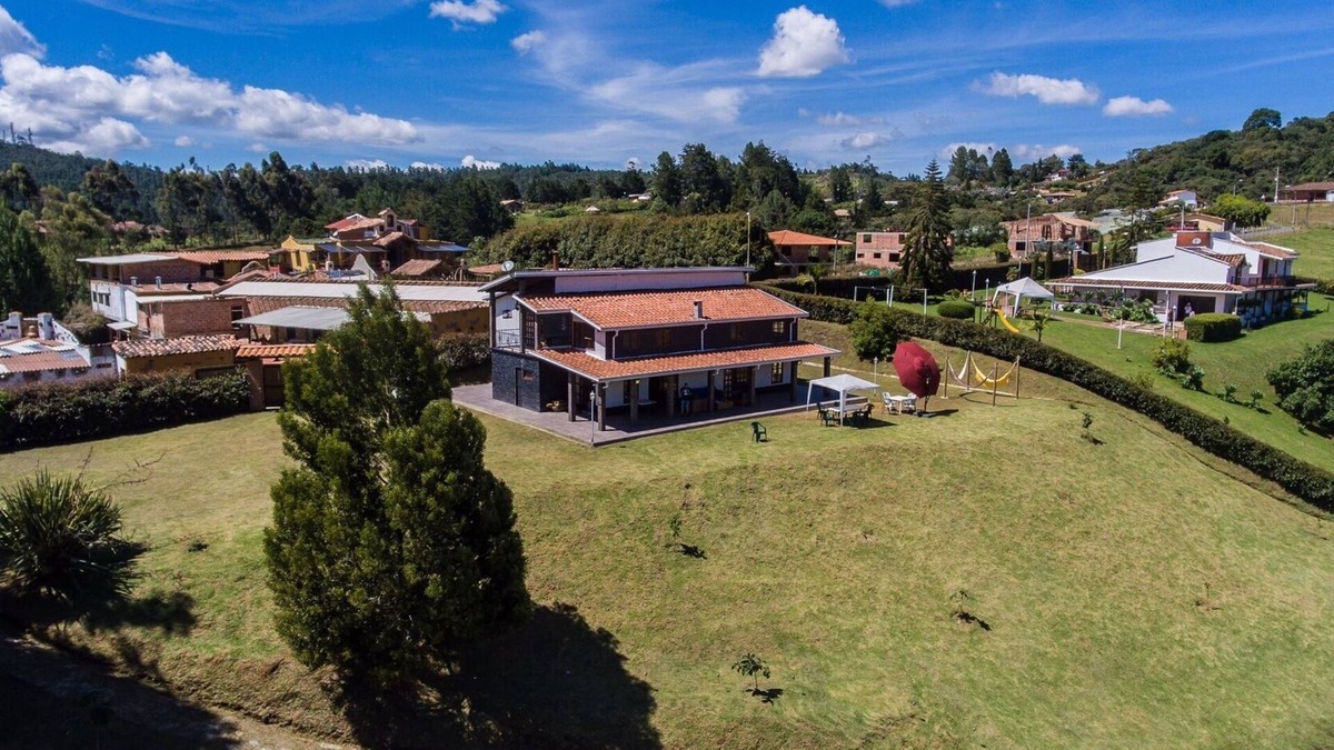 Los Nomos House | Medellin Vacation Home