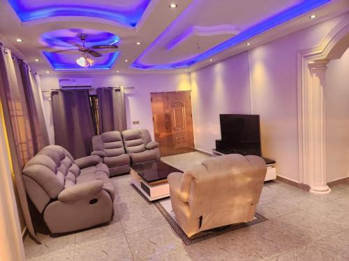 Freetown Apartment | Medi Square Lodge