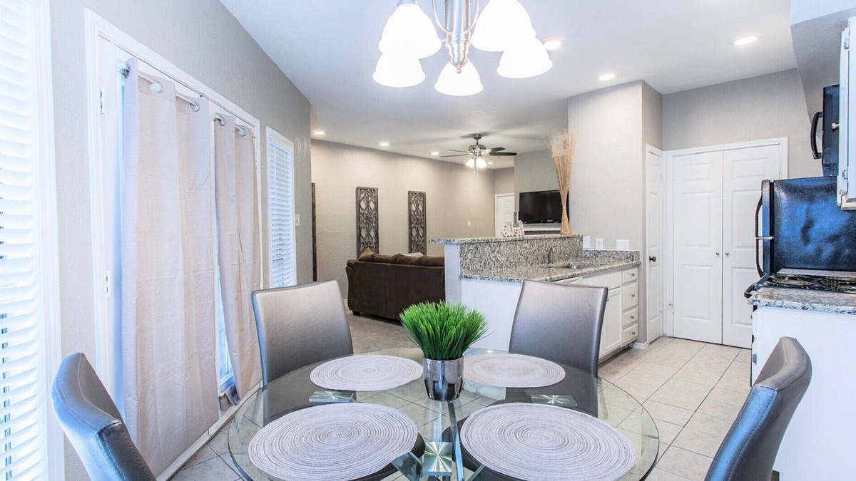 Medical Center District Condo | Medical Center Condo for Medical Students, Professionals and Small Families.