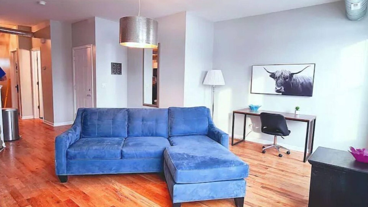 Tri-Taylor Apartment | Medical District Gem III