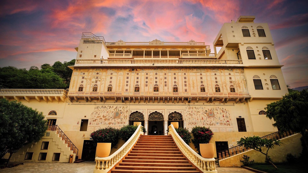 Jaipur District Hotel | Medieval Forts & palaces