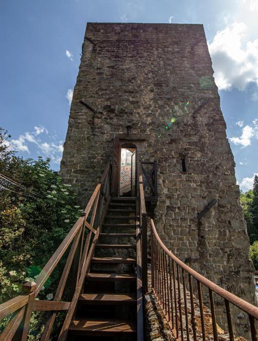 Pratovecchio Villa | Medieval Tower Lungarno your wedding in Tuscany