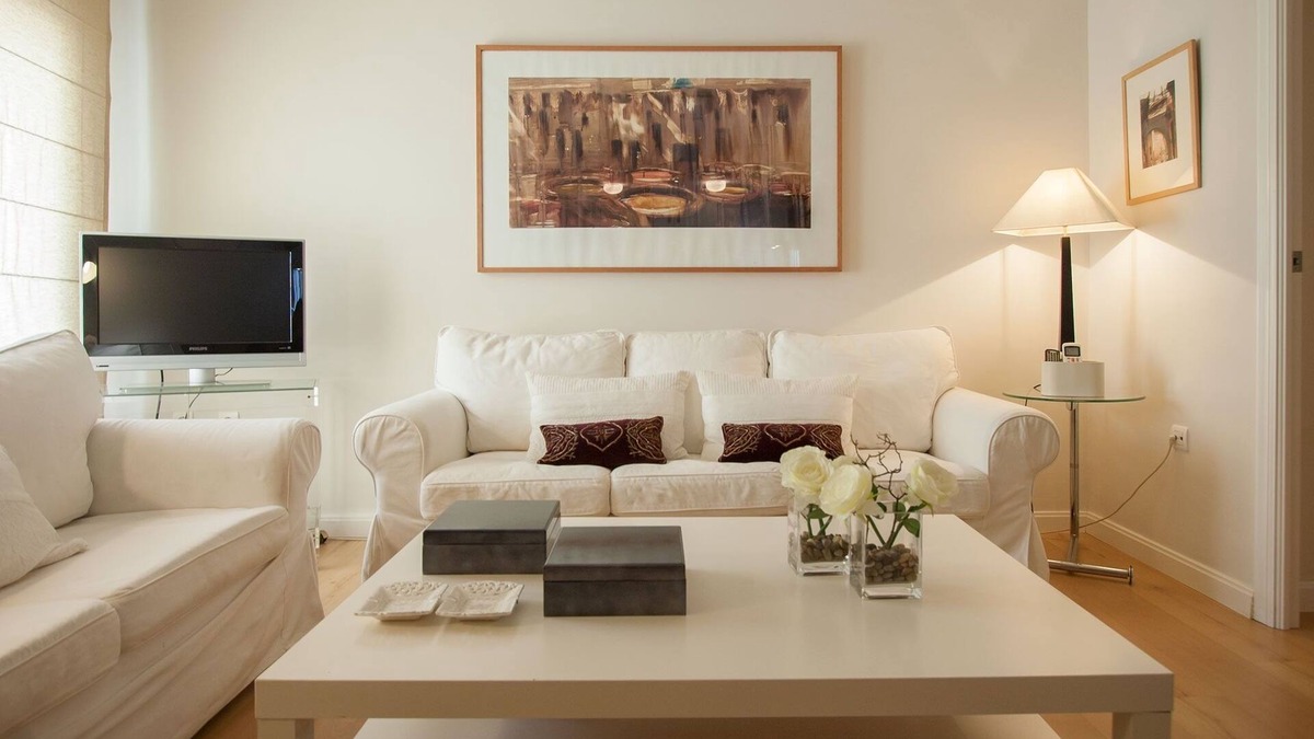 San Lorenzo Apartment | Medina Apartment with Garage 3 pax historic district