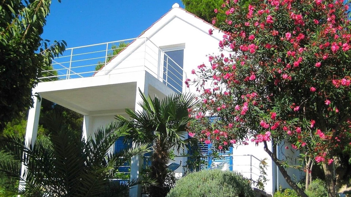 Prvic Luka House | Mediterranean Beach House On Prvic Island Near Šibenik