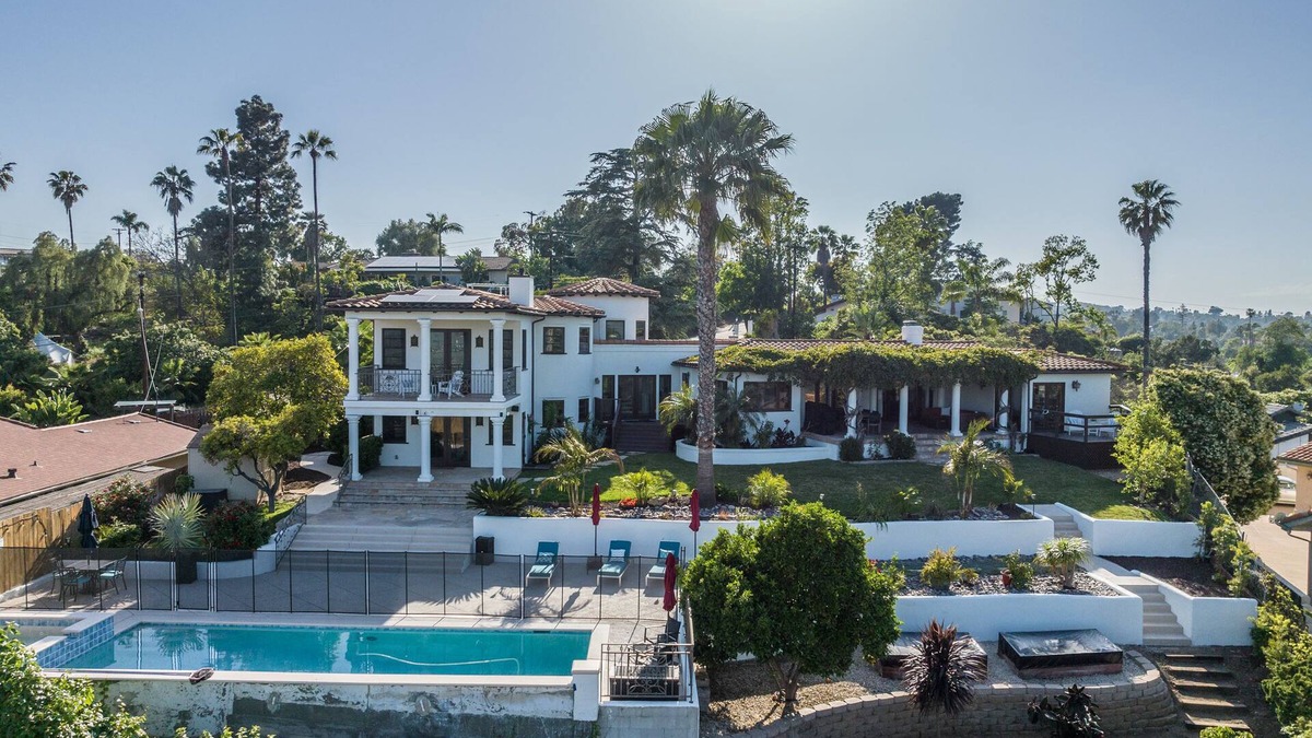 Casa de Oro-Mount Helix House | Mediterranean Oasis: Views, Game Room, Pool & Spa!