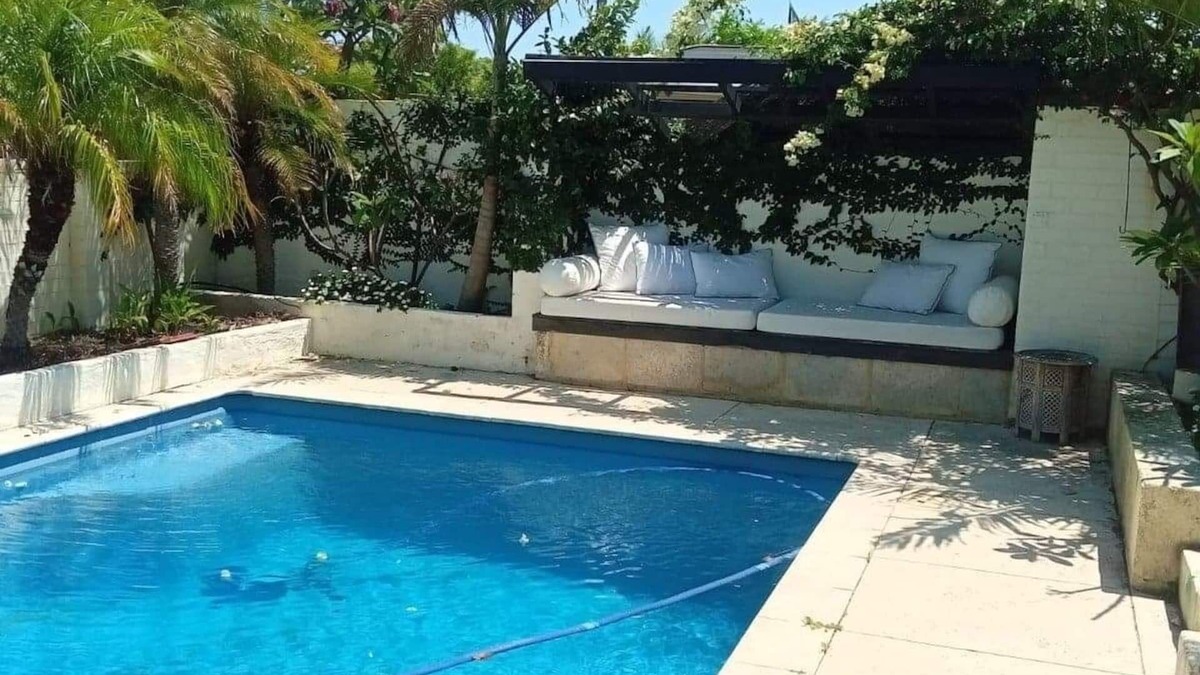 Kingsley Villa | Mediterranean style villa