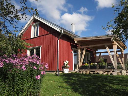 Laza House | Mednieki Kalvene