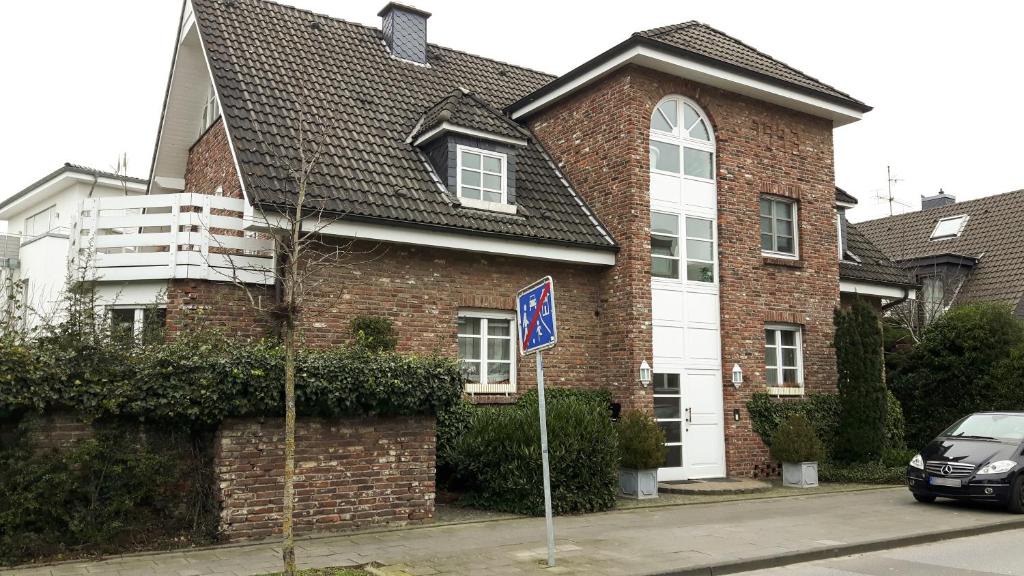 Buderich Apartment | Meerbusch Apartments - 20 Min Messe DUS