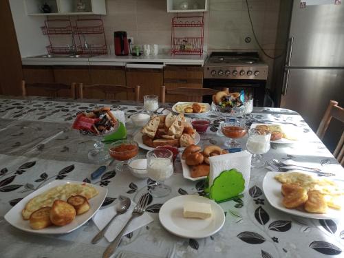 Bokonbayevo House | Meerim Guest House