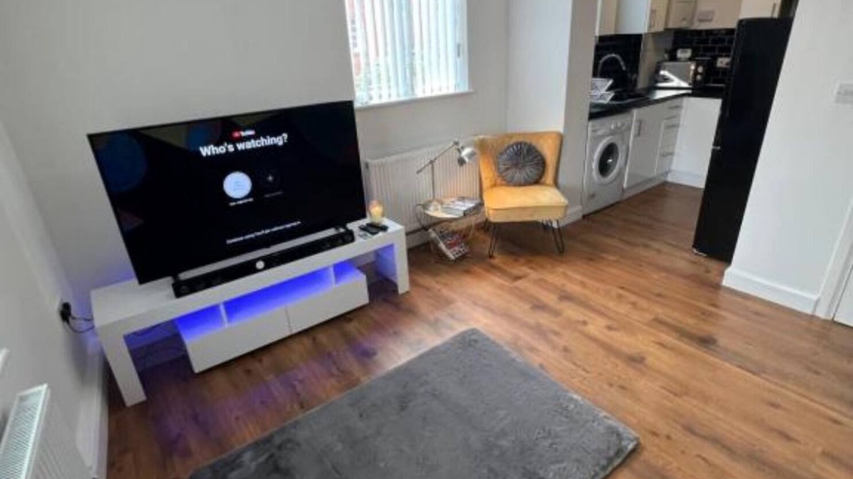 Sheffield Apartment | Meersbrook Luxury 2 floor Apartment