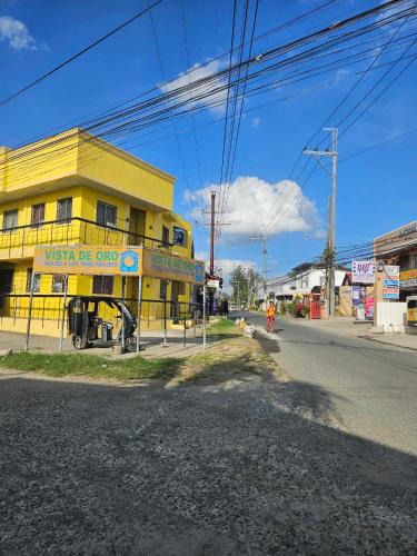 Batangas City Apartment | Mel's Place Batangas Unit 8 Two-Bedroom House w Free Parking WIFI Netflix Smart TV Fit to 4 Adults or kids