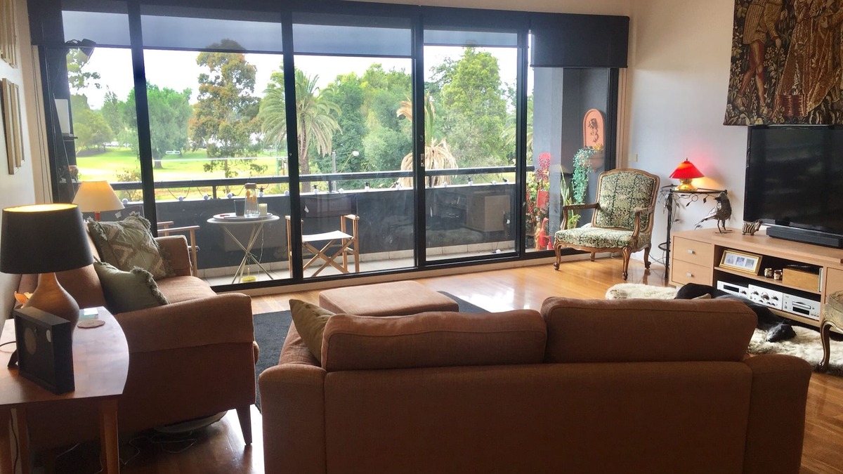 South Melbourne Apartment | Melbourne 2023 Grand Prix