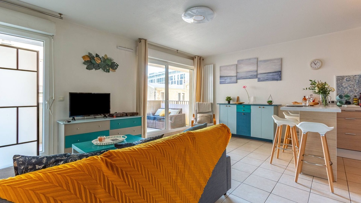 Euromed - La Joliette Apartment | MELCHIOR - Beau T2 avec terrasse au cœur d'Euroméditerranée