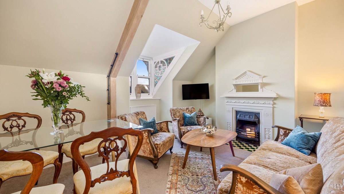 Chagford Apartment | Meldon View - Period Charm & large Sun Terrace
