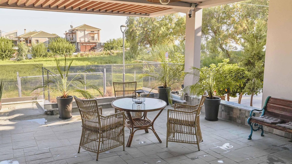 Kourouta Apartment | Melina Suite in Kourouta – Steps from the Beach