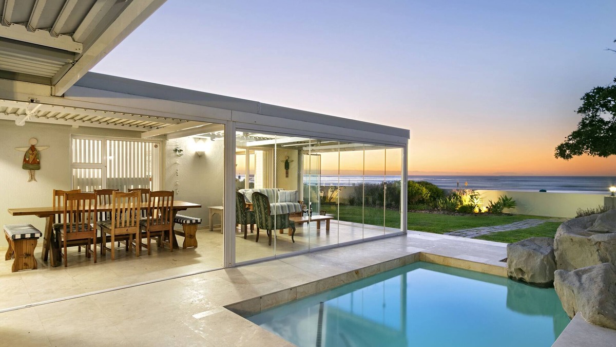 Melkbosstrand House | Melkbos Aan See - Three Bedroom House, Sleeps 6