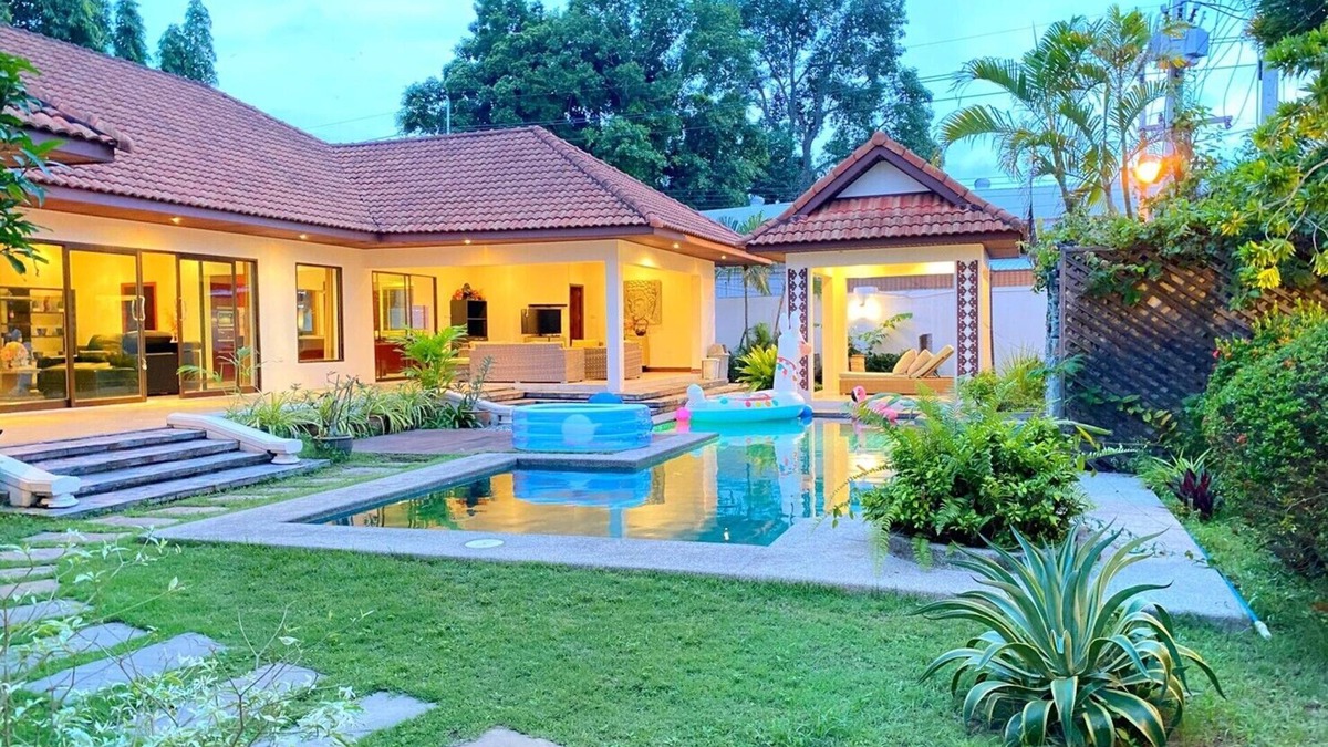 Huai Yai Villa | Mellow Pool Villa - Family house with nice pool & garden - 4 bedrooms