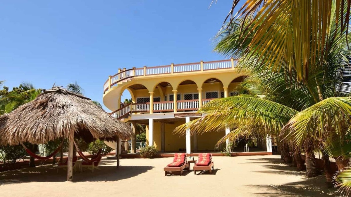 Hopkins House | Mellow Yellow Beach House