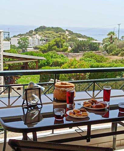 Anavyssos House | Melrose maisonette by the sea
