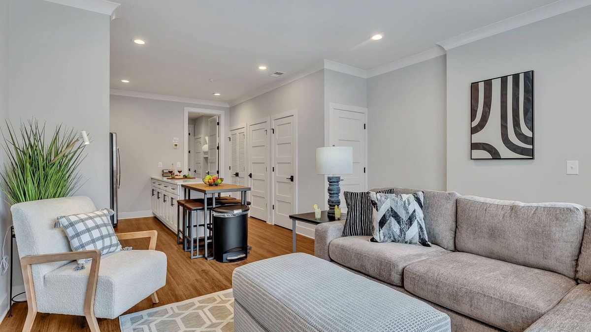 Historic Waverly House | Melrose Mezzo - 5 mins to Broadway - Rooftop