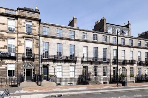 West End Apartment | Melville Street Townhouse