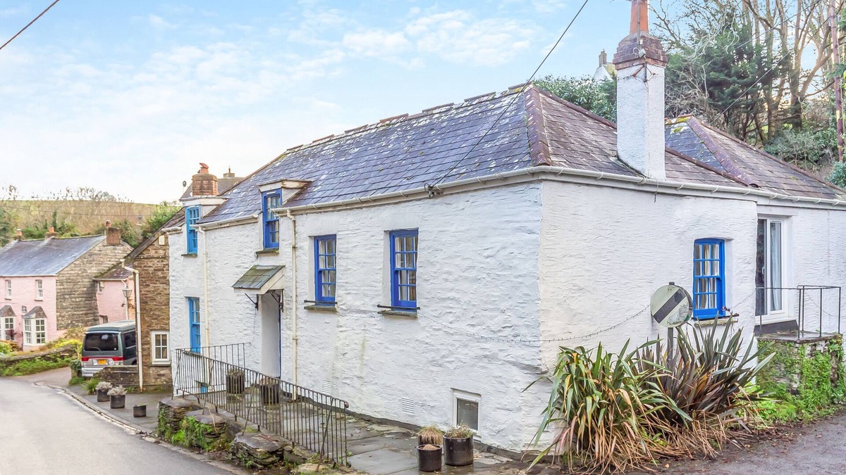 Little Petherick House | Melyn Wood Cottage - Five Bedroom House, Sleeps 10
