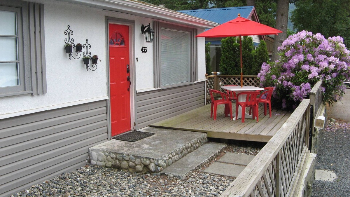 Cultus Lake Cottage | Memories Cottage is steps from beach and close to water slides amusement park.