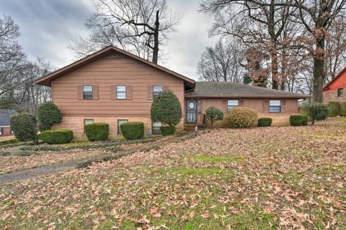 Whitehaven House | Memphis Vacation Rental - half Mi to Graceland