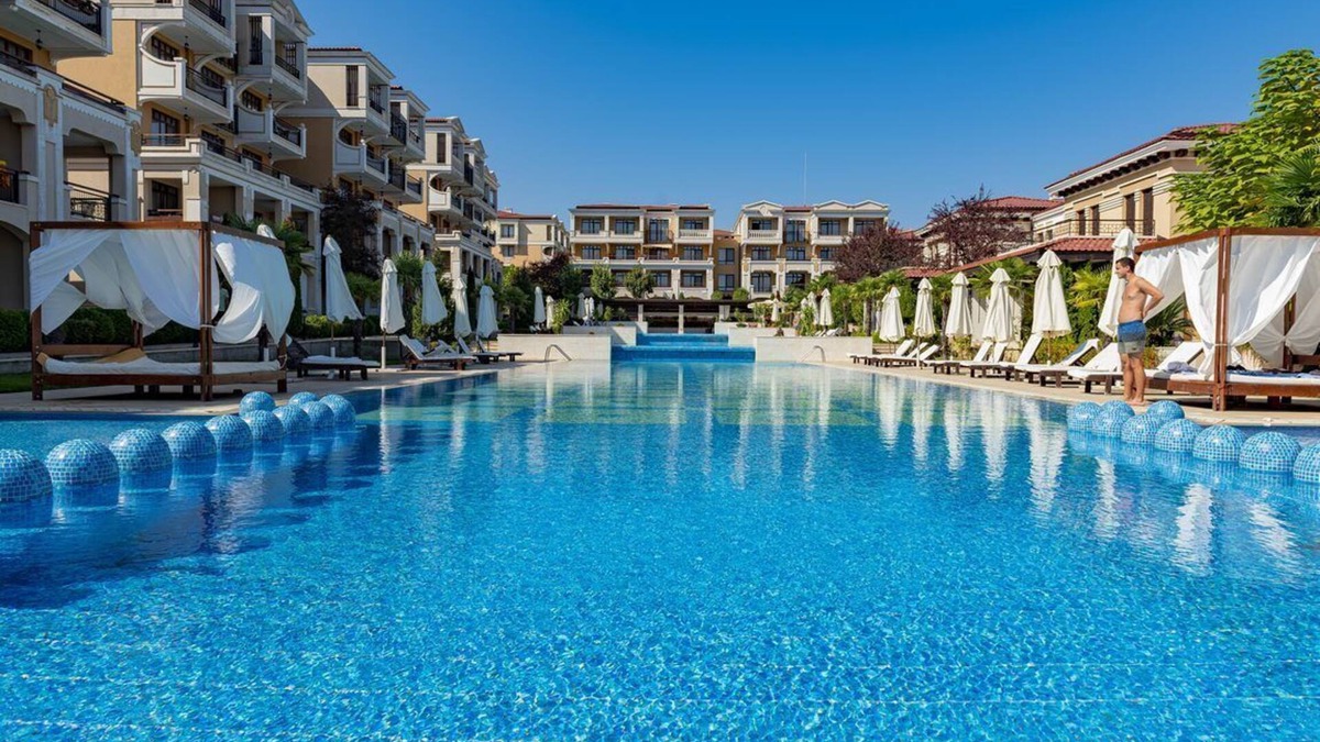 Sozopol Apartment | MENADA * GREEN LIFE * Deluxe Apartment with Terrace